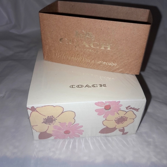New Coach Note Cube In Cluster Flower Print NWT - Picture 2 of 8